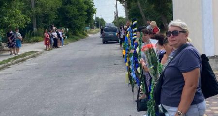 Павшего 29-летнего защитника провели в последний путь на Запорожье