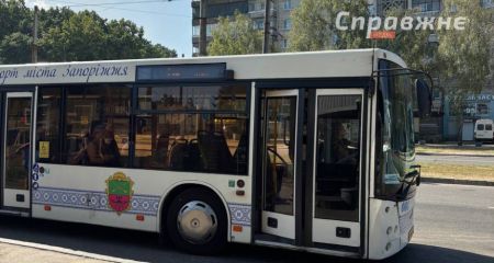 Рух двох тролейбусів у Запоріжжі тимчасово призупинили – деталі