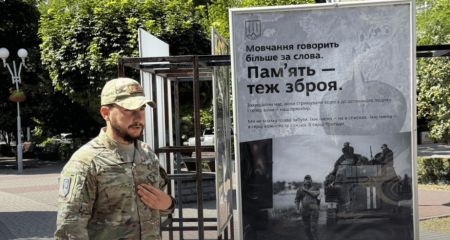 Світлини воїнів "Кара-Дагу" з’явилися в центрі Запоріжжя