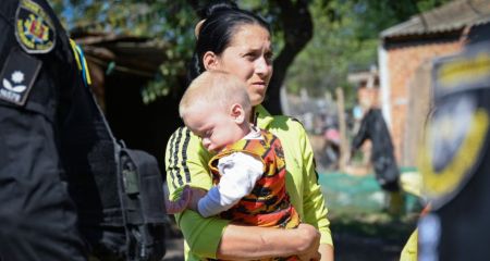 Поліцейські з капеланами підтримали багатодітну сім’ю на Запоріжжі