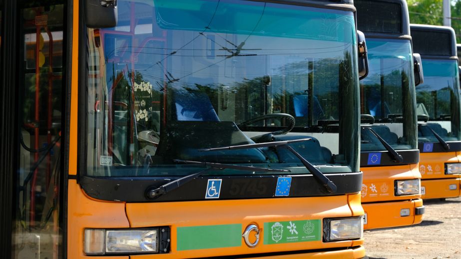 Шість європейських автобусів вийдуть на маршрути в Запоріжжі