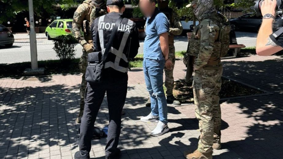Житель Запорожья предстанет перед судом за "бизнес" на уклонистах