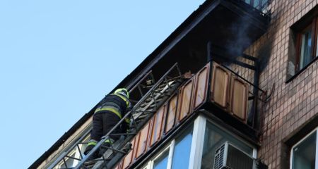 Пожежа на проспекті: у Запоріжжі горів балкон в багатоповерхівці