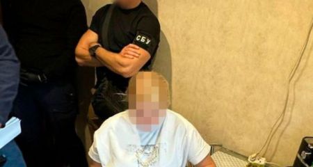 Схема з "білими квитками”: у Запоріжжі викрили адвокатку та двох спільників