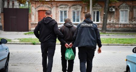 Троє наркозбувачів попалися "на гарячому" у Запорізькій області – деталі