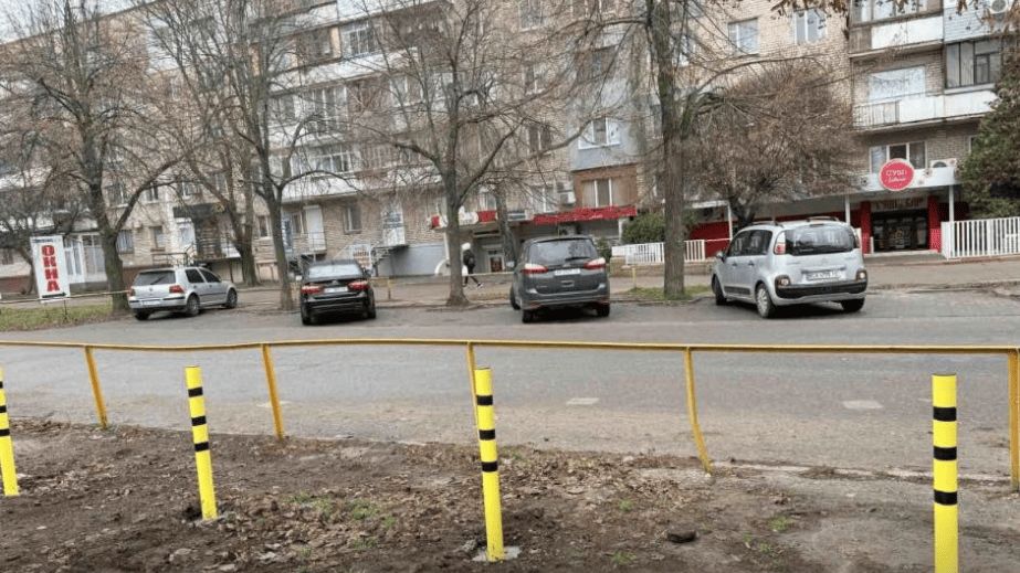 Парковку ограничили в одном из районов Запорожья – кадры
