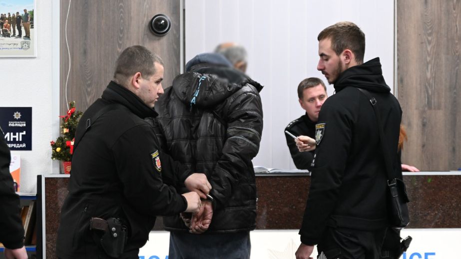 Запорожские полицейские поймали продавца каннабиса – детали