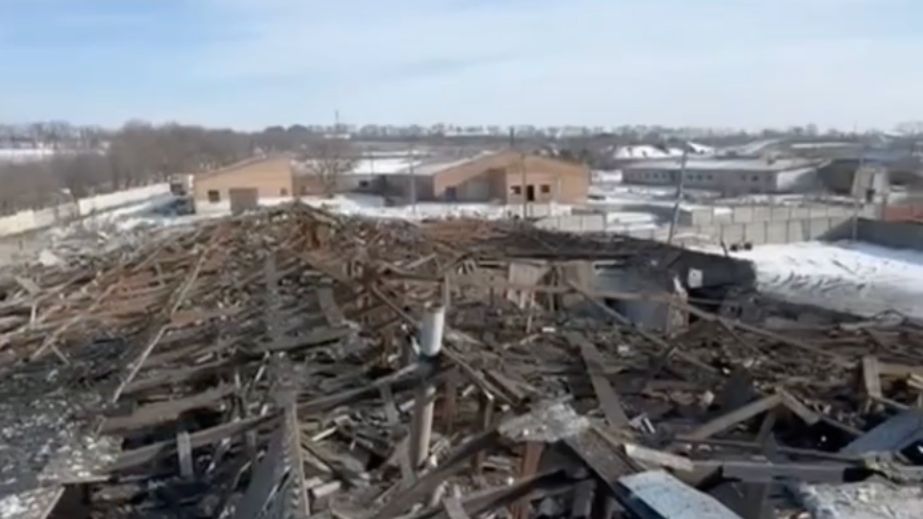 Три предприятия пострадали от авиаудара в Запорожском районе