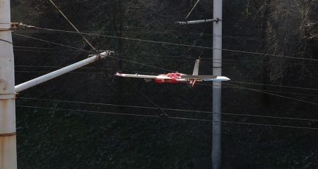 Дрон заплутався в дротах: у Запоріжжі знешкодили ворожу "Молнію&rdquo;