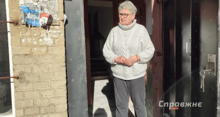 Виїхали навіть найстійкіші: у Запоріжжі жінка мешкає у спорожнілому будинку