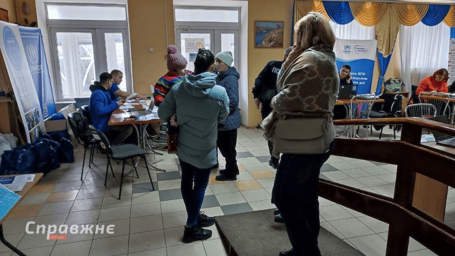 До 300 человек в день: как работает транзитный центр для ВПЛ в Запорожье