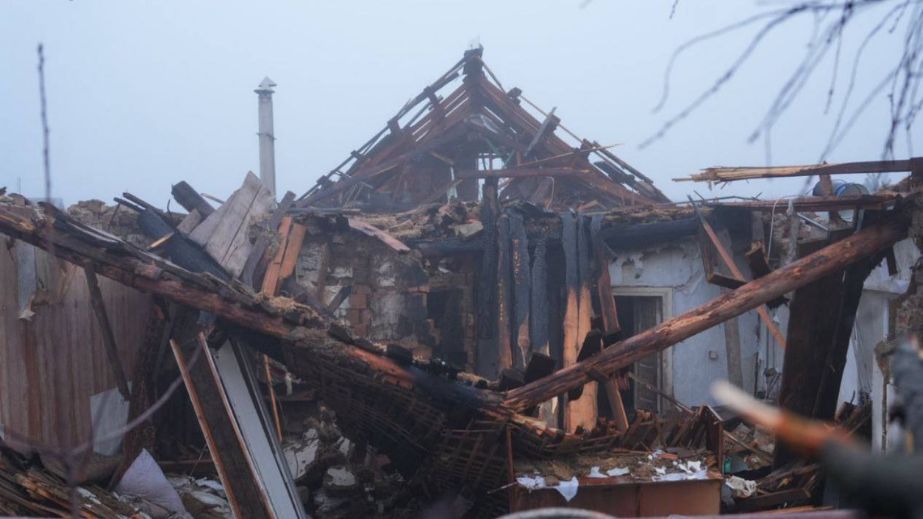 Пробиті дахи, вибиті вікна та пожежа: РФ вдарила по Запоріжжю дроном