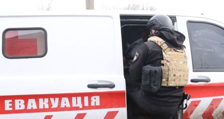 Поліція провела евакуацію з передмістя Запоріжжя &ndash; деталі