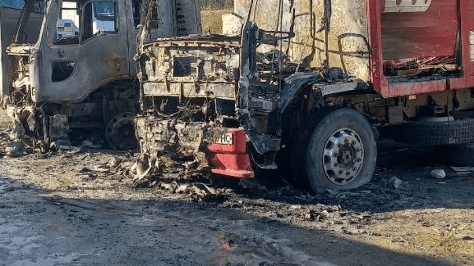 Воронка, пепелище, обломки: экологи показали места "прилетов" в Запорожье