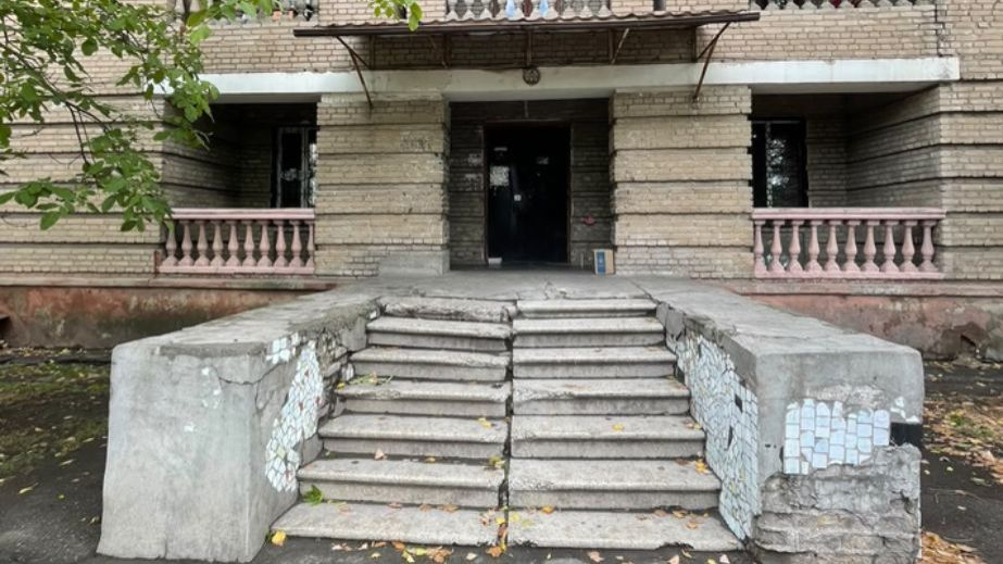 Плісняву, тарганів і проблеми з укриттями для ВПО виявили в Запоріжжі