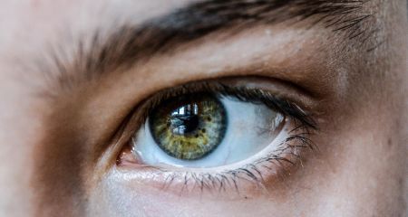 12 операцій із заміни кришталика ока провели військовим у Запоріжжі