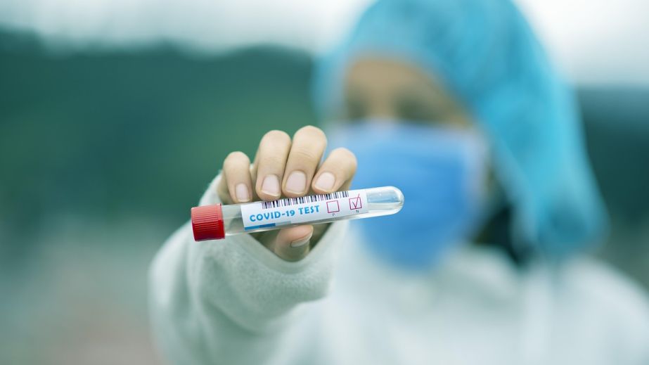 Пів сотні запоріжців госпіталізували із COVID-19: серед них – діти