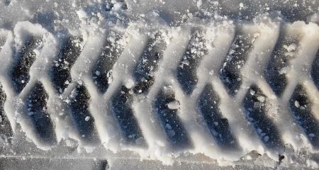 "Дрифт" на снігу: порушників карають за небезпечну їзду у Запоріжжі