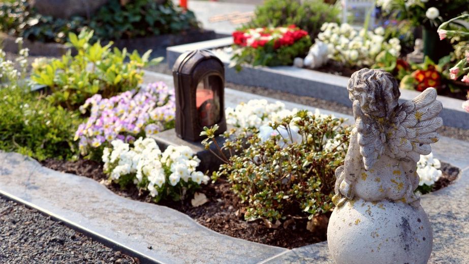 На Запоріжжі обмежать доступ до кладовищ &ndash; терміни