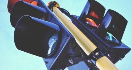 На п’ятдесяти запорізьких світлофорах встановили безперебійне живлення