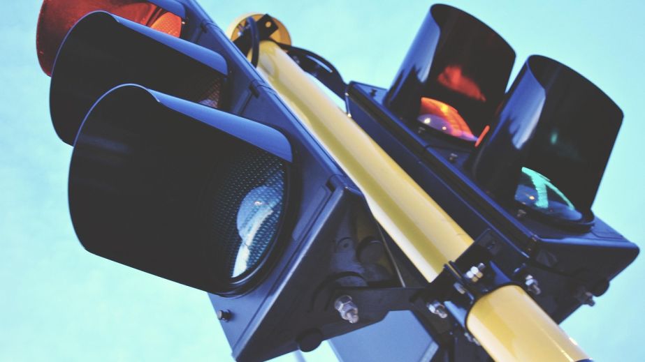 На п’ятдесяти запорізьких світлофорах встановили безперебійне живлення