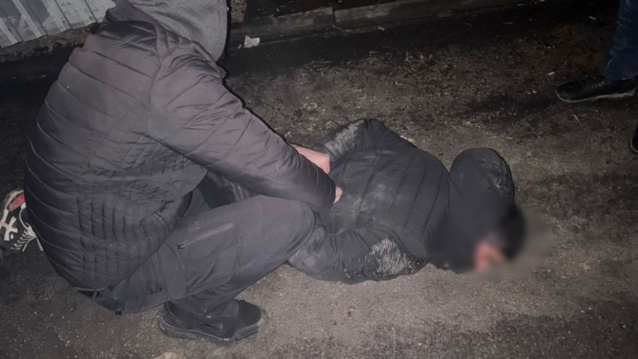 Грабіжник напав на жертву біля пункту обміну валют у Запоріжжі