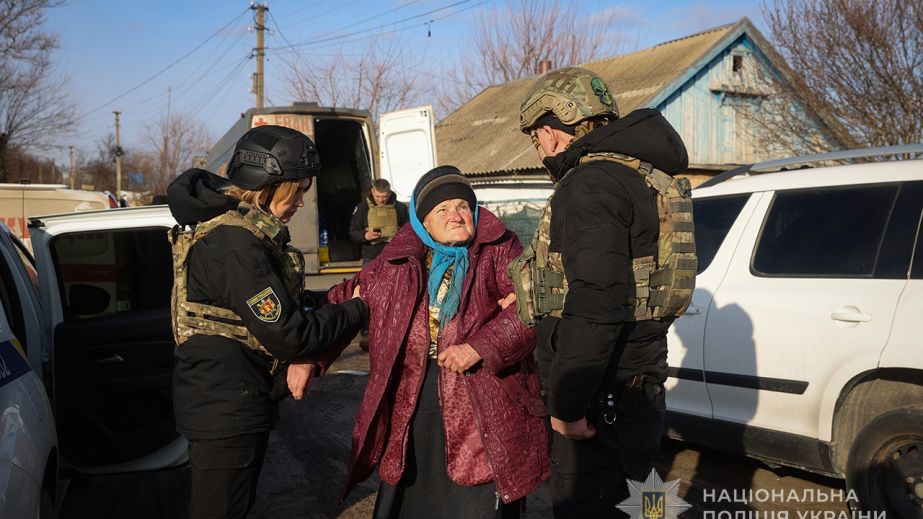 Юрківка, Таврійське й Зарічне: групу цивільних евакуювали на Запоріжжі