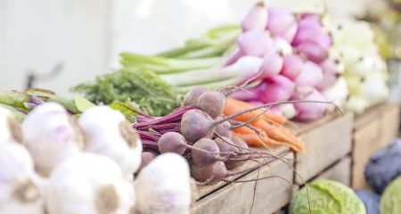 Буряк, ківі, сосиски: які продукти подорожчали на Запоріжжі в червні