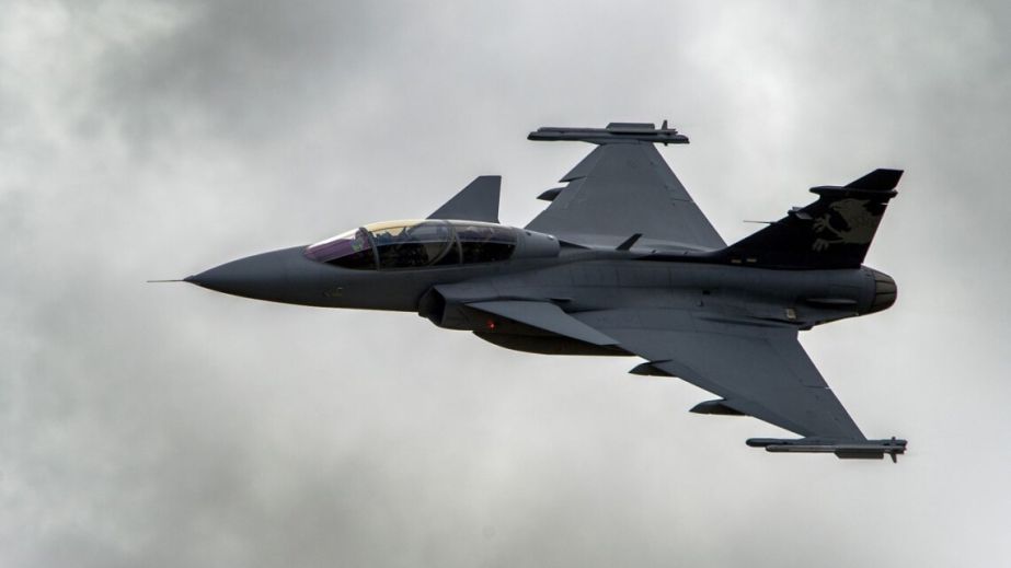 Как шведские Gripen и ракеты Meteor могут остановить террор КАБов в Запорожье