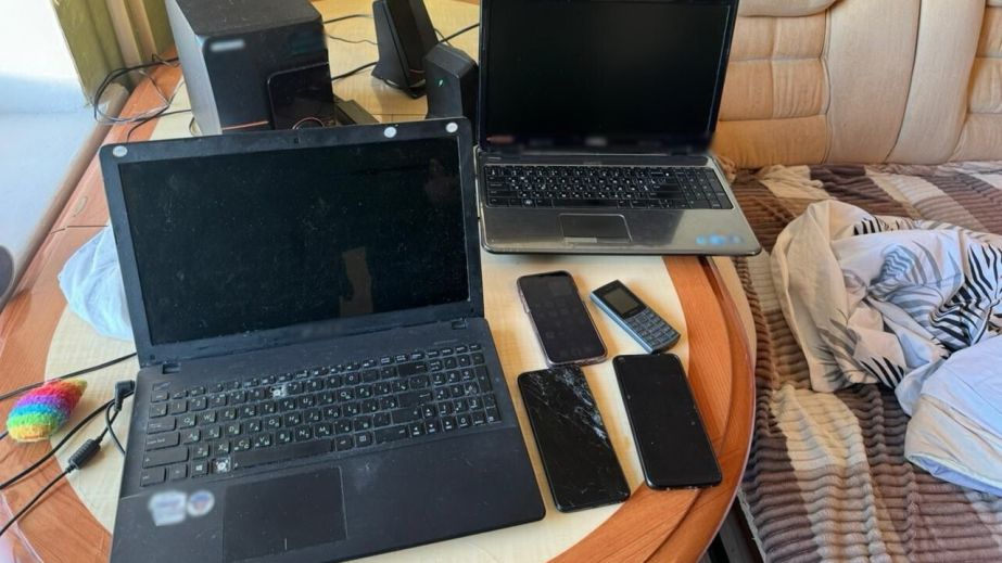 Понад 50 ошуканих: три шахрайські call-центри "прикрили" в Запоріжжі